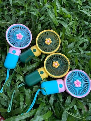 Portable Mini USB Rechargeable Fan_img_1