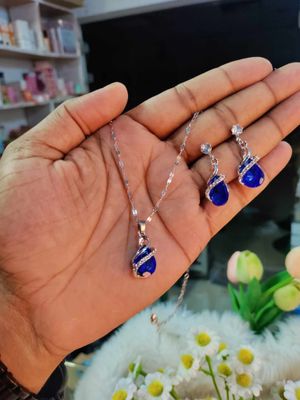 Crystal necklace set_img_2