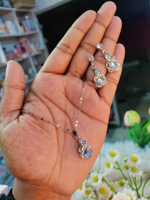 Crystal necklace set_img_3
