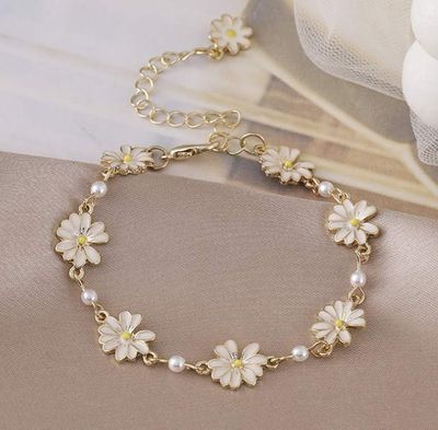 Daisy bracelet Available in stock_img_0