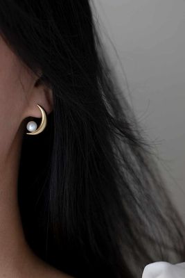 Moon stud earrings Colour guarantee_img_0