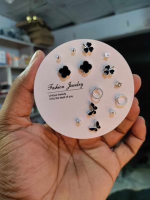 7 pair earrings_img_5