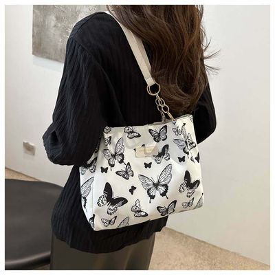 Butterfly Canvas high quality Tote bagAvailable in stock Material: Canvas_img_3