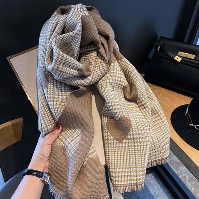 Love Grid Warm Skin friendly Cashmere ScarfAvailable in stock Material: Wool, Cotton Size: Long: 185* width: 65*_img_1