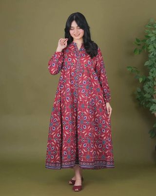 Stylish & Comfortable Digital Print Gowns_img_0