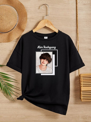 Kim Taehyung (V) Frame Illustration Sleeve T-Shirt_img_0