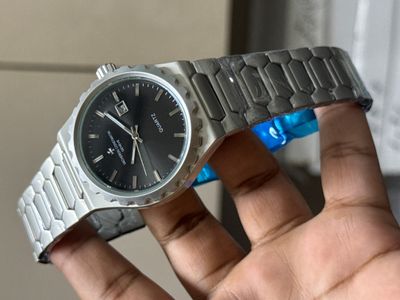 VACHERON CONSTANTIN QUARTZ SILVER BODY BLACK DIAL_img_0