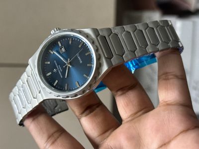 VACHERON CONSTANTIN QUARTZ SILVER BODY BLUE DIAL_img_0