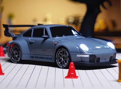 Porsche 993 911 RWB 4WD RC Drift Car With Tires & Traffic Cones