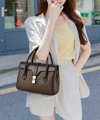 ✨ Luxury MK Women's Handbag – মাত্র ৯৯০ টাকা! ✨স্টাইলিশ ডিজাইন 👜 | প্রিমিয়াম কোয়ালিটি 🌟 | ফ্রি হোম ডেলিভারি 🚚 (৩ দিনের জন্য)_img_6