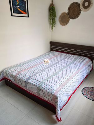 Khejurpata Nokshikatha - White