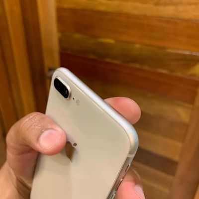 iPhone 8 Plus – 64GB_img_6