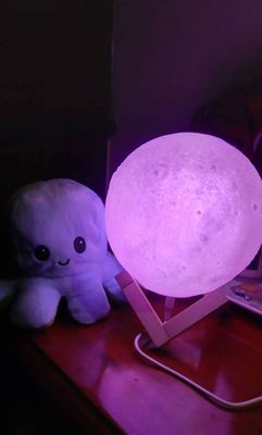 Rechargeable 3D Moon Lamp with Wooden Stand - 16-Color RGB Night Light with Touch and Remote Control_img_2