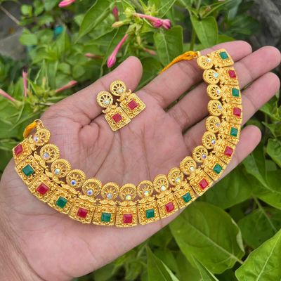 South Indian neckpiece with earrings set_img_4