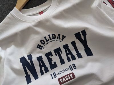 White Oversized T-Shirt Chicago and Naetaly_img_0