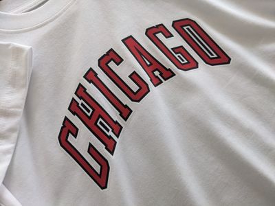 White Oversized T-Shirt Chicago and Naetaly_img_1
