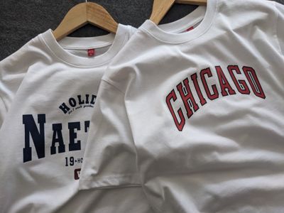 White Oversized T-Shirt Chicago and Naetaly_img_5