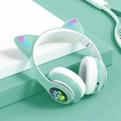 Cat ear design with LED lights wireless headphones.