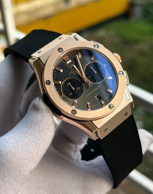 Hublot Classic Fusion Fiber Belt Grey Dial Rose Gold Case_img_0