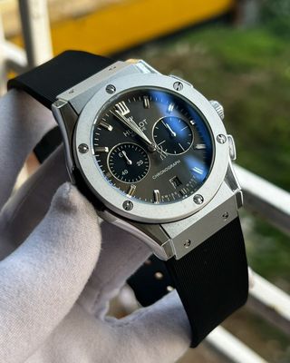 Hublot Classic Fusion Fiber Belt Silver Case Black Dial_img_0