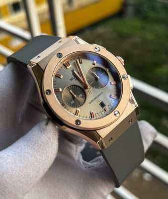 Hublot Classic Fusion Fiber Belt Rose Gold Case Grey Dial_img_0