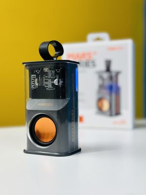 RECCI RSK-W30 Transparent Wireless Speaker with RGB Light_img_0