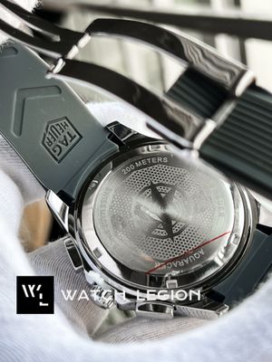 TAG AQUARACER GREY STRIP DIAL SILVER CASE GREY BELT_img_3