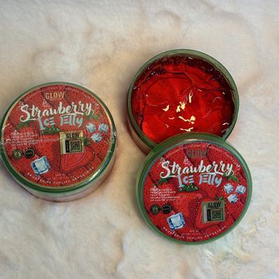 GLOW INDUSTRY STRAWBERRY SOOTHING GEL (300ML)_img_1