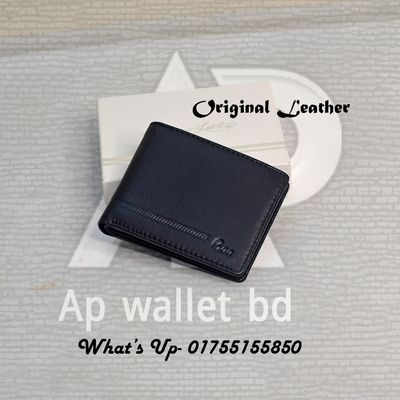 Bee Original Leather Short Wallet With Branding Box