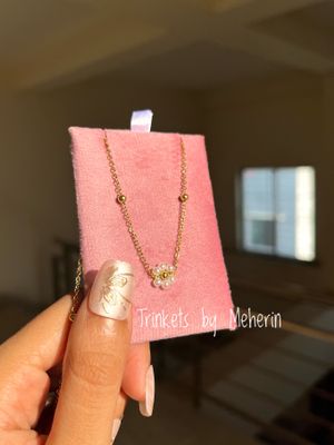 Single daisy neckpiece_img_0