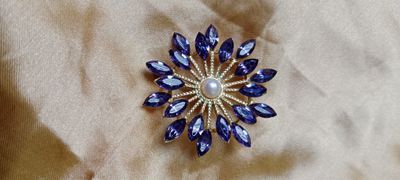 Brooch_img_2