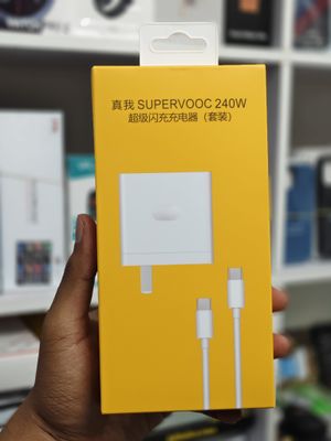 Realme supervooc 240W adapter with cable_img_0