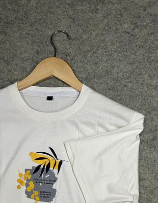 Minimalist Nature-Inspired Graphic T-Shirt_img_1