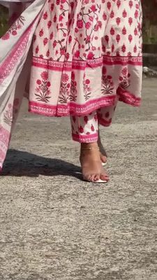 প্রিমিয়াম কটন গাউন জামা সেট – বাটারসিল্ক সালোয়ার ও স্কিন প্রিন্ট কটন ওড়না_img_2