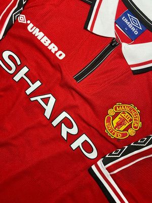 MANCHESTER UNITED 1999_img_1