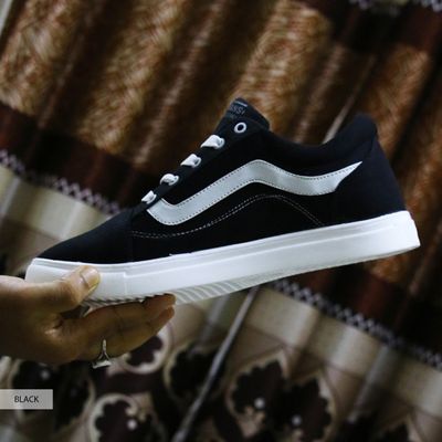Dark Swift Motion Sneakers (NB)_img_4