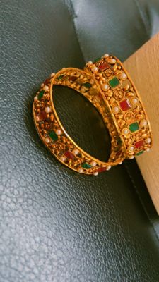 stone n pearl churi_img_3