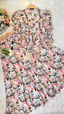 Palette of Petals 🎨_img_3