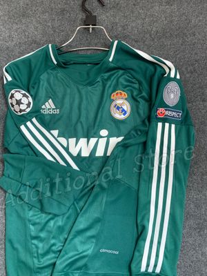 Real Madrid 12/13 Thrid kit_img_0