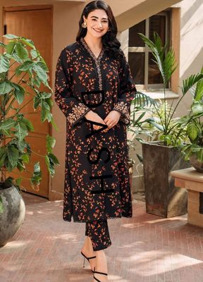 Most demanding party dress_img_2