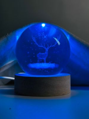 3D Crystal Ball – Deer (7 Color Base)_img_3
