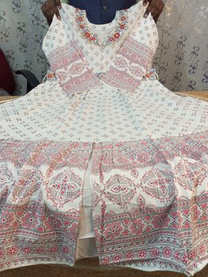 gown les one prices_img_1