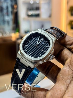 Patek Nautilus dial black belt black dial sweep_img_0