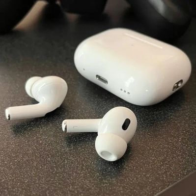 Apple Airpods Pro (2nd Generation) ANC Dubai Copy_img_1