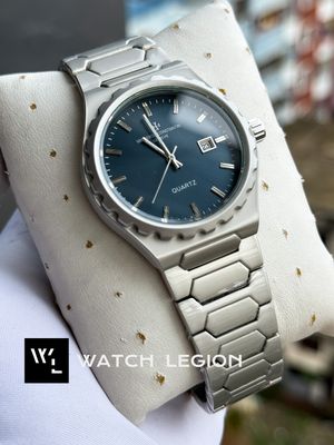 VACHERON CONSTANTIN QUARTZ SILVER BODY BLUE DIAL