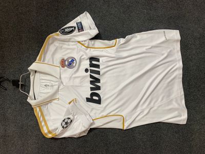 Real Madrid 11/12 Home Kit