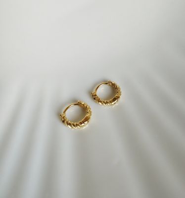 TW05 hoop earrings for upper piercings_img_1