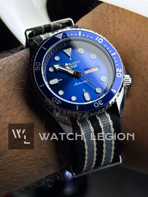 SEIKO DAY DATE SILICONE BLUE WITH FREE NATO_img_2
