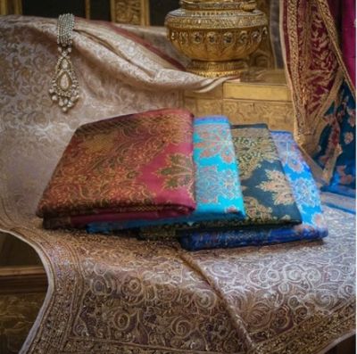 Kashmiri Shawl শীতের এই কনকনে ঠান্ডায় কাশ্মীরি শাল এনে দেবে আপনাকে  কোমল গরম অনুভব, আপনার নিত্যনতুন দিনের শপিংয়ে অফিসে কিংবা অনুষ্ঠানে ঘুরেবেড়ান কাস্মীরী শালের ফ্যাশনে।স্টাইল এবং ফ্যাশন এনে দেবে আপনাকে Fashion Mart Brand Gallery_img_7