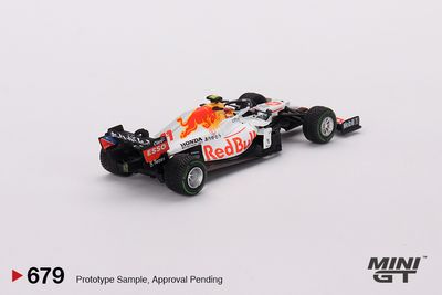 Mini GT 679 Red Bull RB16B #11 Sergio Pérez 2021 Turkish Grand Prix 3rd Place 1:64 Scale_img_1